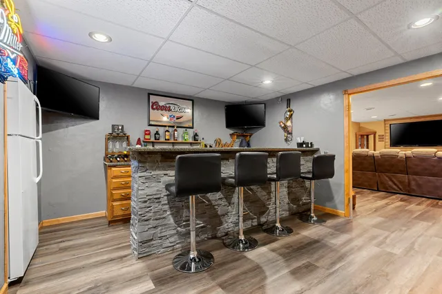 $824,900 | N5938 Wolf River Road, Shawano, WI 54166