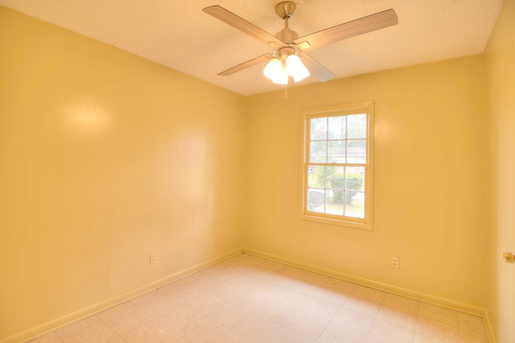 1741 Ricardo Street Valdosta, GA 31601 - Photo 16 of 32 Gallery Image 16