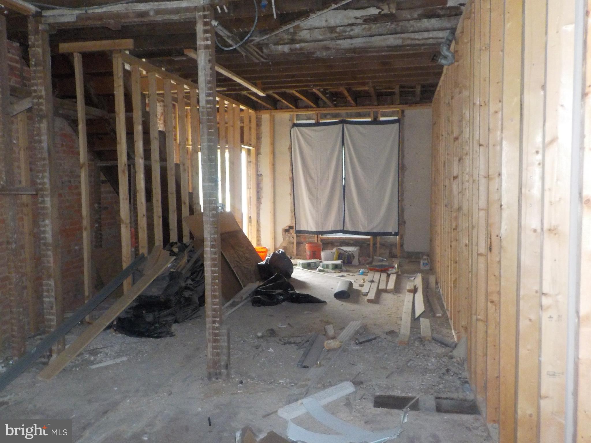 2852 Harford Road Baltimore, MD 21218 - Photo 8 of 25