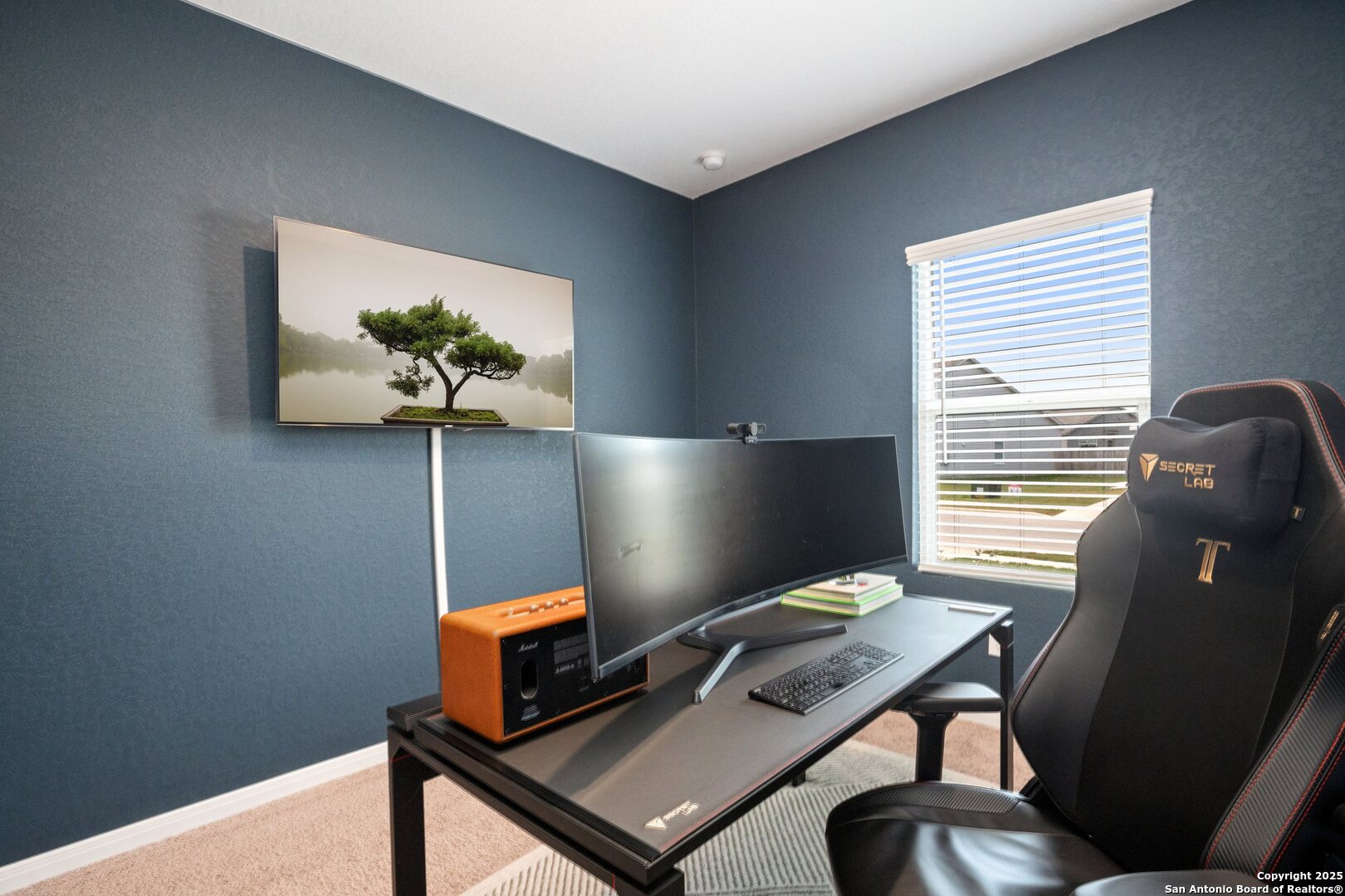 808 Riviera Court Seguin, TX 78155 - Photo 15 of 22 a workspace with furniture and a window