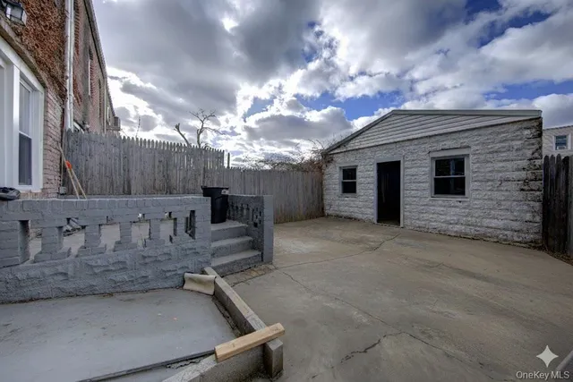 $640,000 | 114-48 200th Street | St. Albans