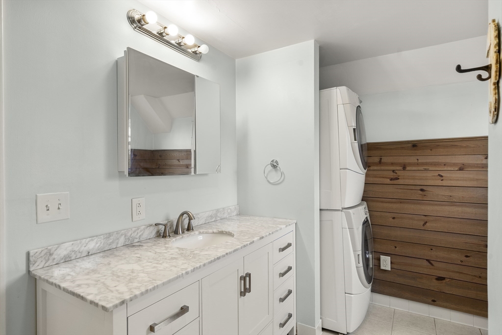 32 Barker Road, Unit 3 Scituate, MA 02066 - Photo 15 of 27 Gallery Image 15