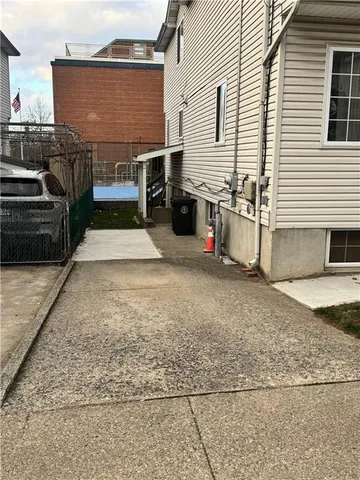 $599,000 | 45 Winegar Lane | West Brighton