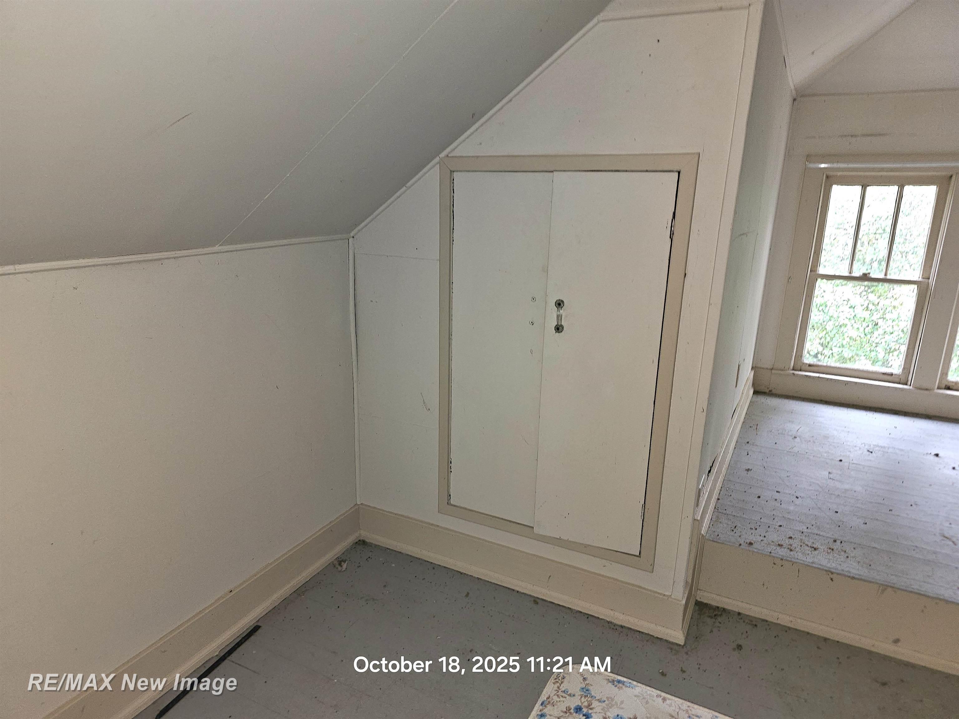 5911 North Water Road Sanford, MI 48657 - Photo 14 of 24 50192213-ab2dcaa3-5c94-451c-8c8b-484de7850436.JPG