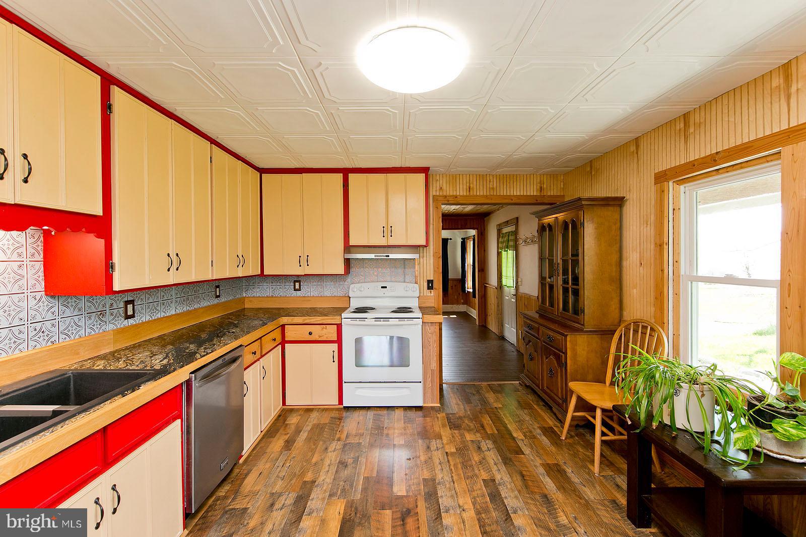3836 Highland Ridge Road Berkeley Springs, WV 25411 - Photo 14 of 36 Gallery Image 14