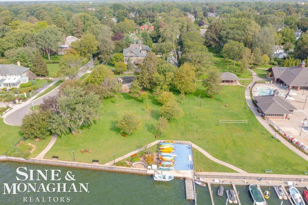 725 Fisher Road Grosse Pointe, MI 48230 - Photo 60 of 63 50211891-52158a05-1f31-492d-a32e-3c7e85df3aa4.JPG