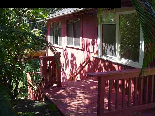 497 Kawelo Road Haiku, HI 96708 - Photo 8 of 18 a view of street with sitting area