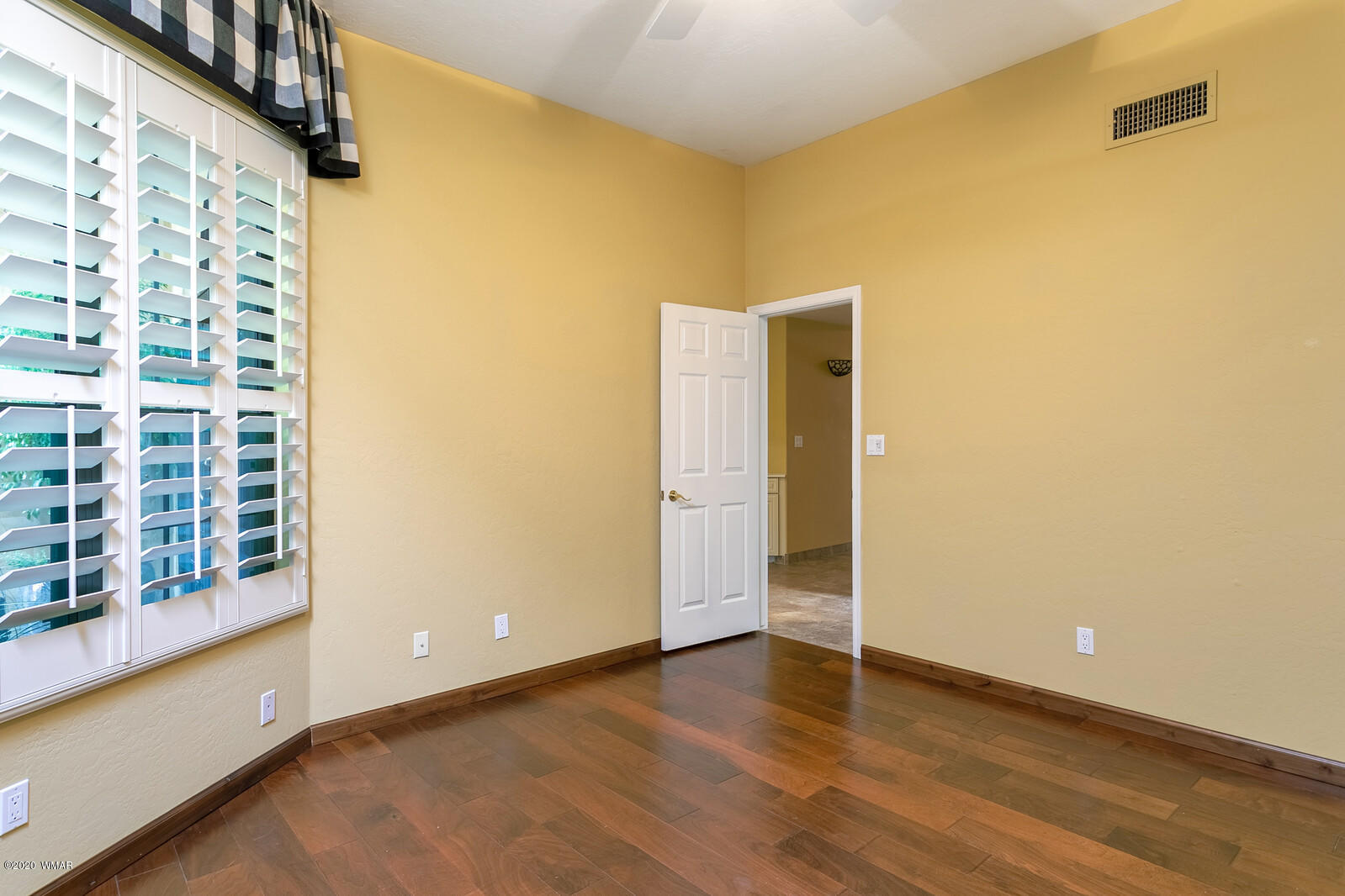 7955 East Chaparral Road, Unit 73 Scottsdale, AZ 85251 - Photo 23 of 32