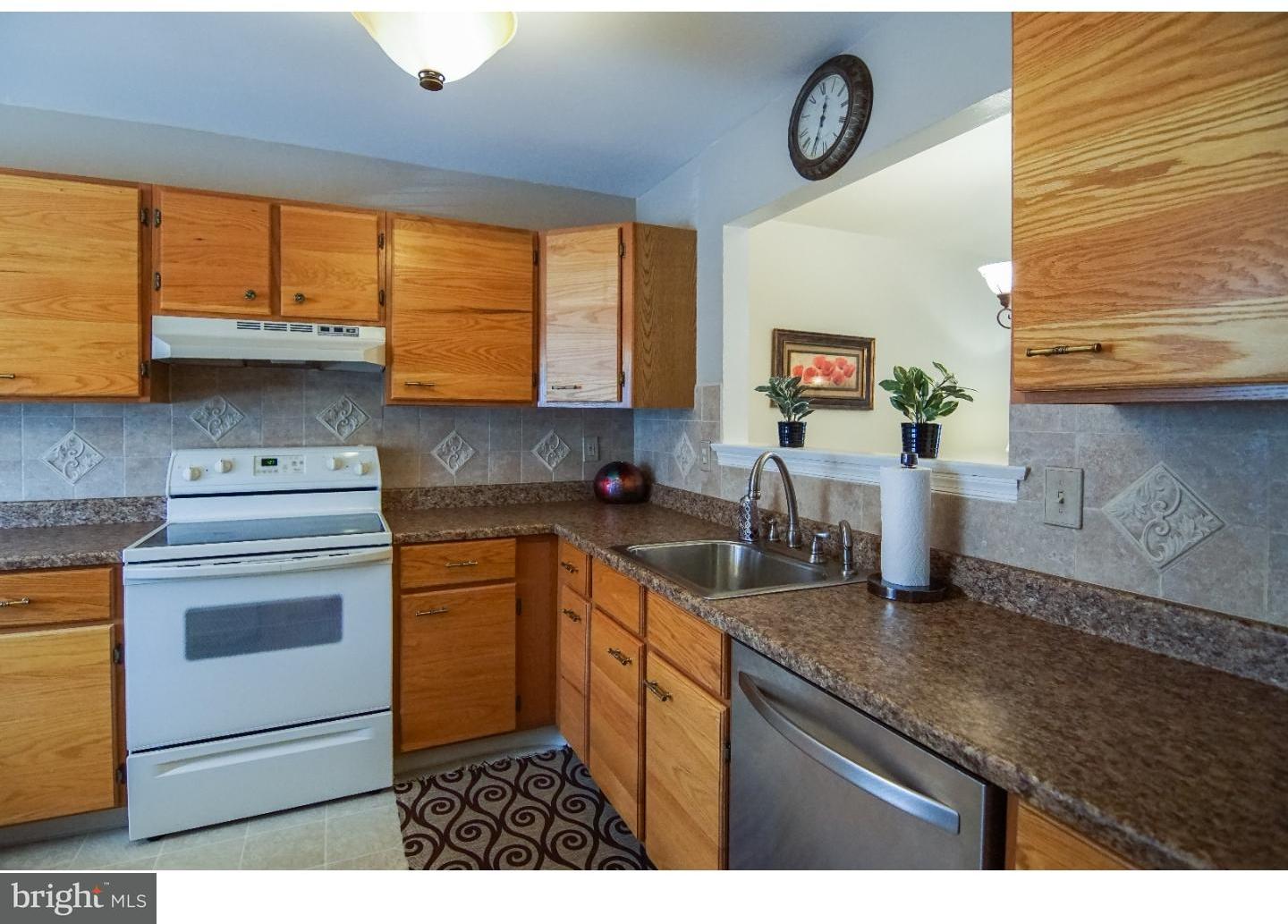 846 Sabina Circle Bear, DE 19701 - Photo 3 of 14 Kitchen