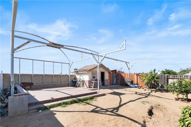 a view of outdoor space yard deck and patio