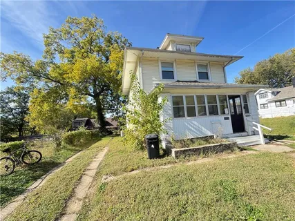 $129,900 | 2318 North 12th Street, Kansas City, KS 66104