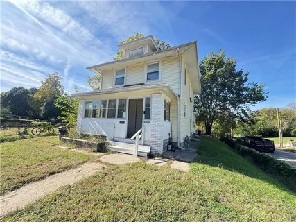 $129,900 | 2318 North 12th Street, Kansas City, KS 66104