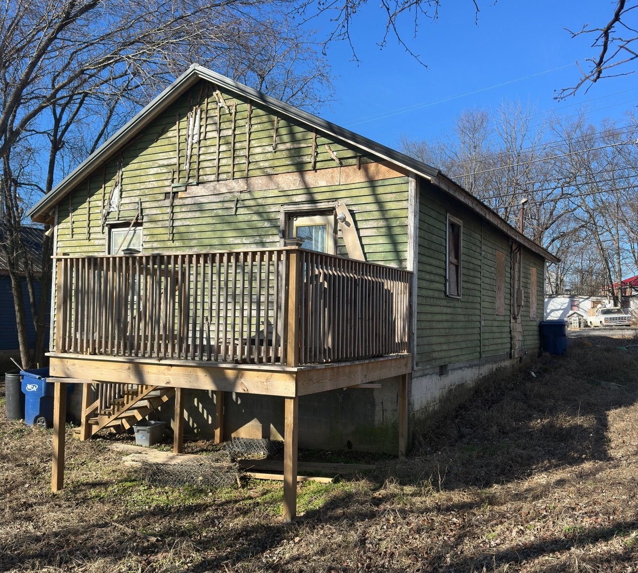 2125 Butler Road Hopkinsville, KY 42240 - Photo 3 of 10 a view of a house with a balcony