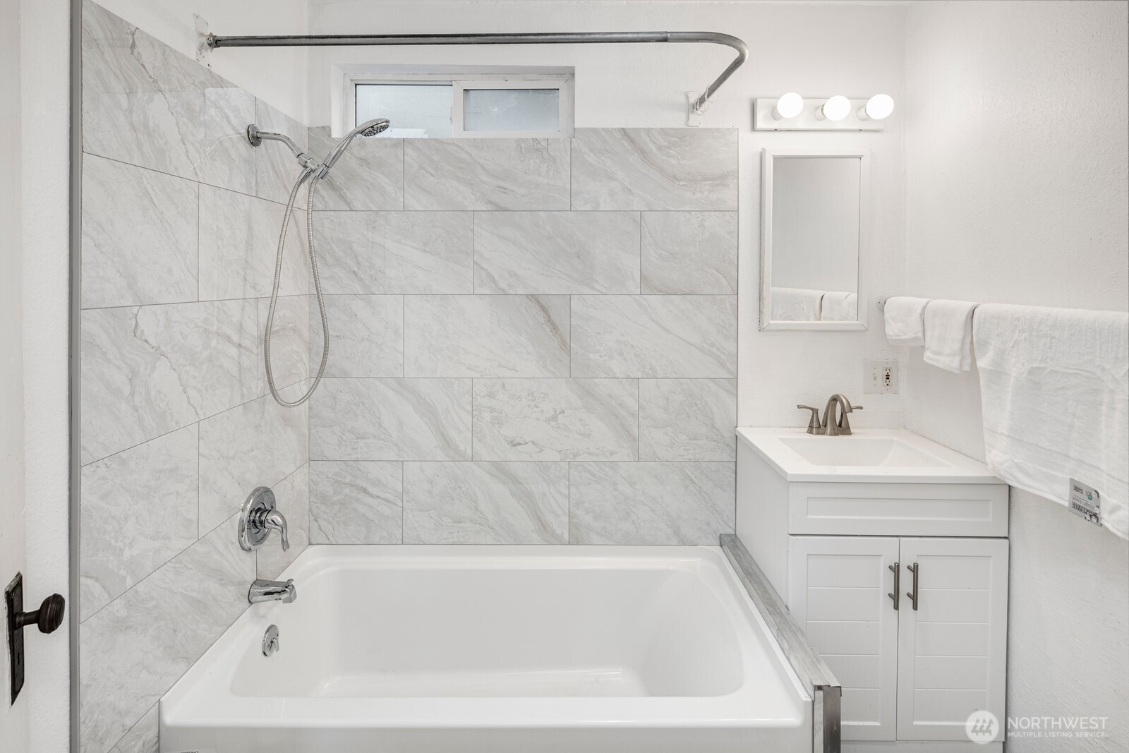 2305 24th Avenue South Seattle, WA 98144 - Photo 22 of 31