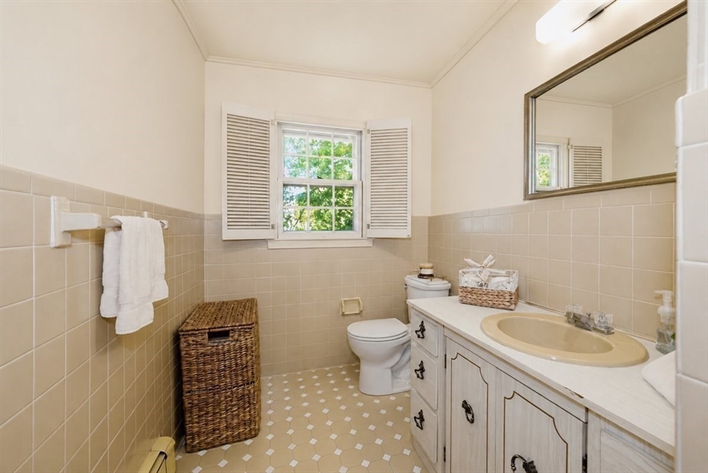 87 Hancock Road Needham, MA 02492 - Photo 16 of 37