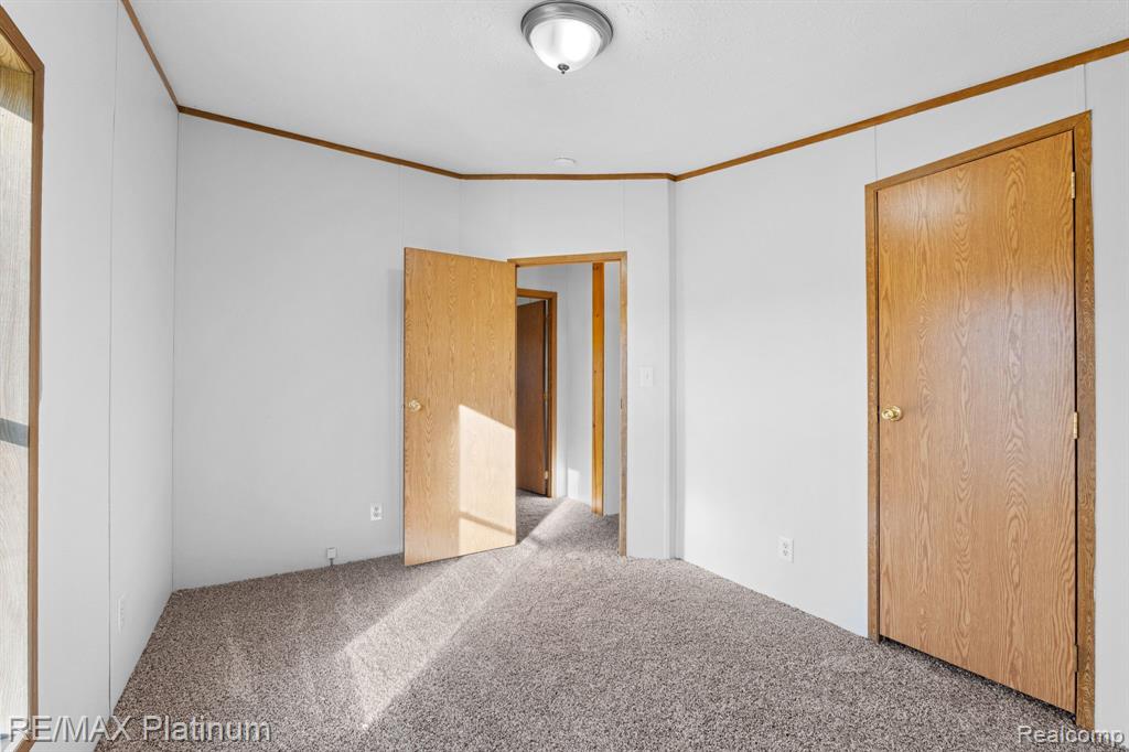 12853 Barnes Road Byron, MI 48418 - Photo 14 of 23
