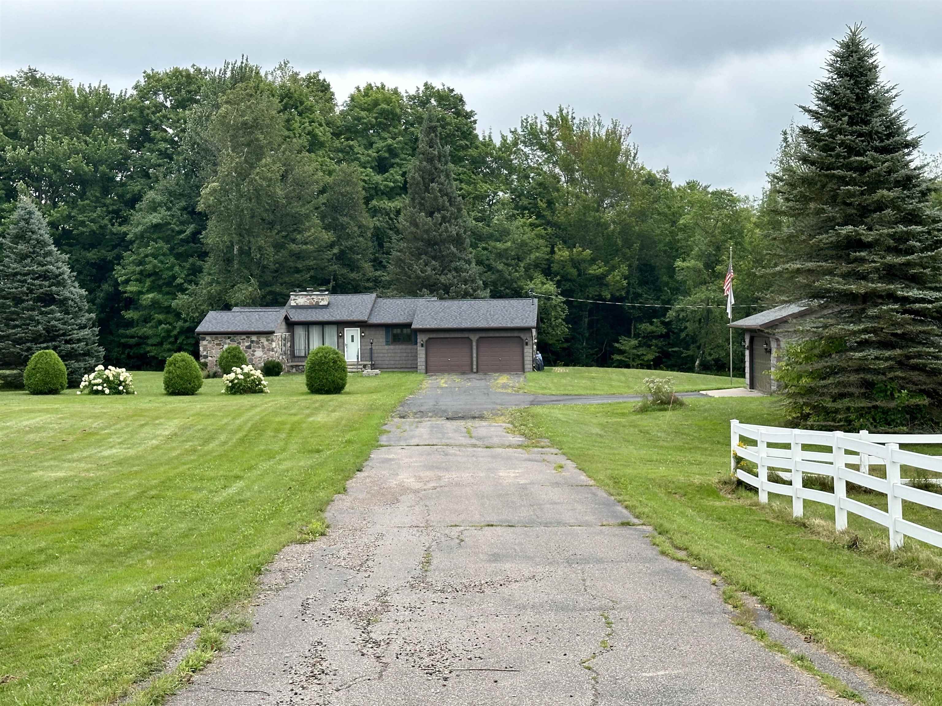 545 North County Road Skandia, MI 49885 - Photo 1 of 80