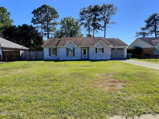 $1,675 | 5408 Old Fort Bayou Road, Ocean Springs, MS 39564