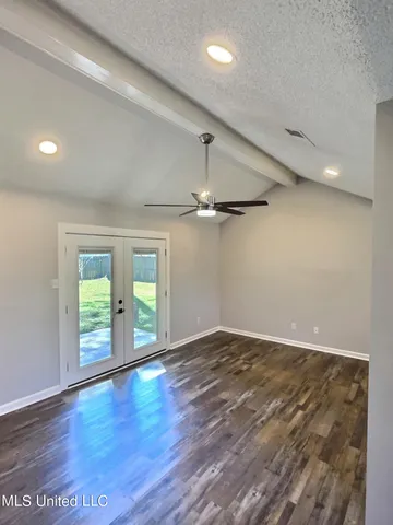 $1,675 | 5408 Old Fort Bayou Road, Ocean Springs, MS 39564