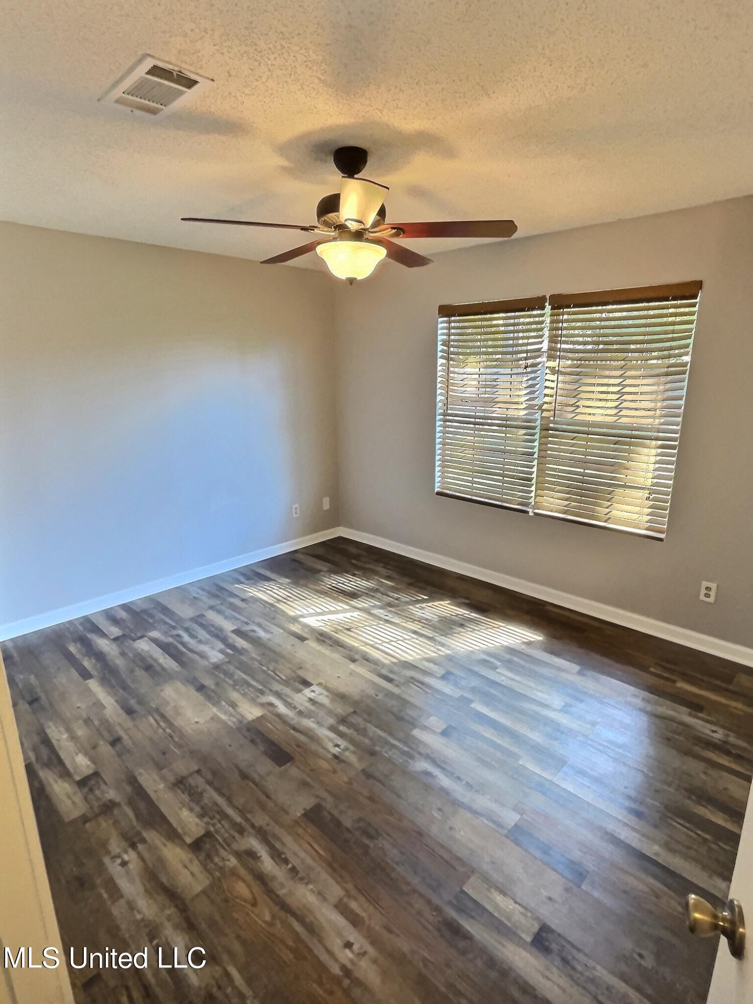 5408 Old Fort Bayou Road Ocean Springs, MS 39564 - Photo 8 of 14 IMG_7180