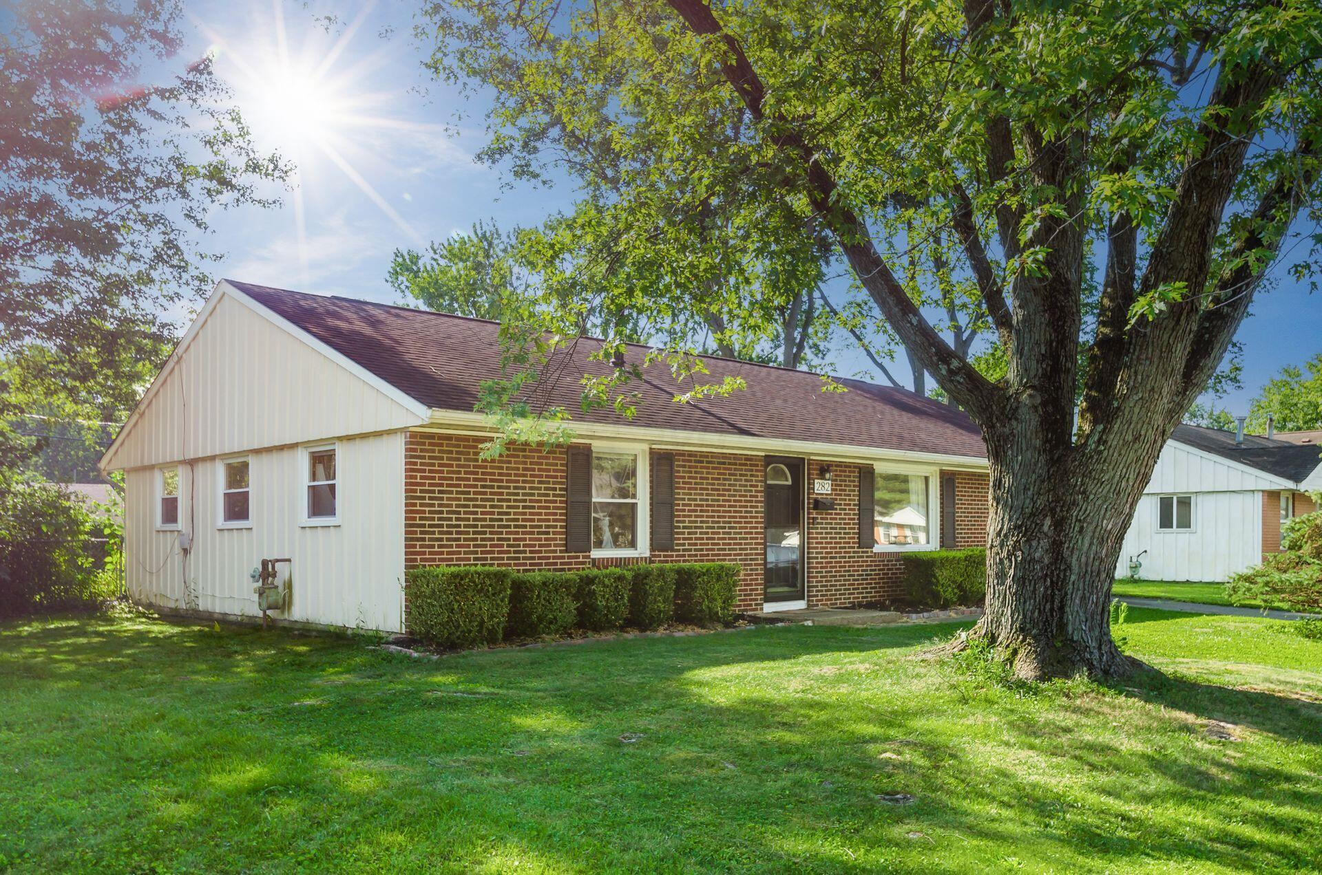 282 Lincolnshire Road Gahanna, OH 43230 - Photo 2 of 42 001__D Licolnshire Rd003-Edit