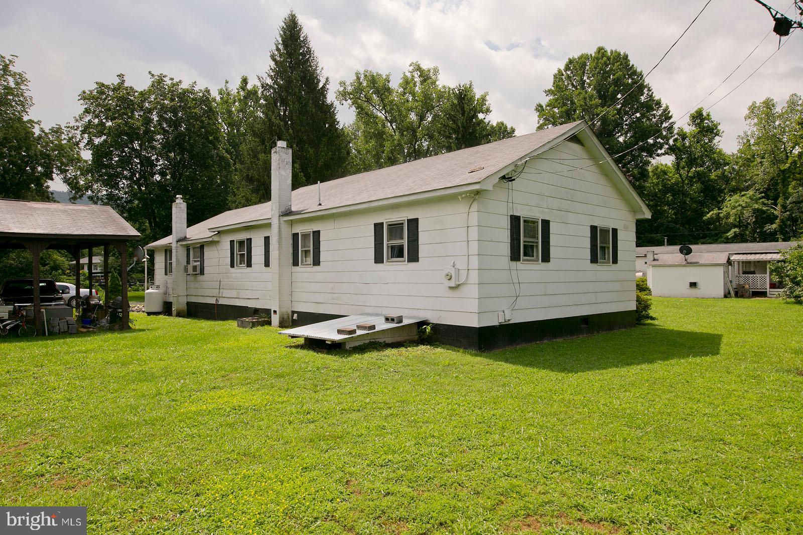 207 Sinking Spring Lane Gore, VA 22637 - Photo 23 of 29