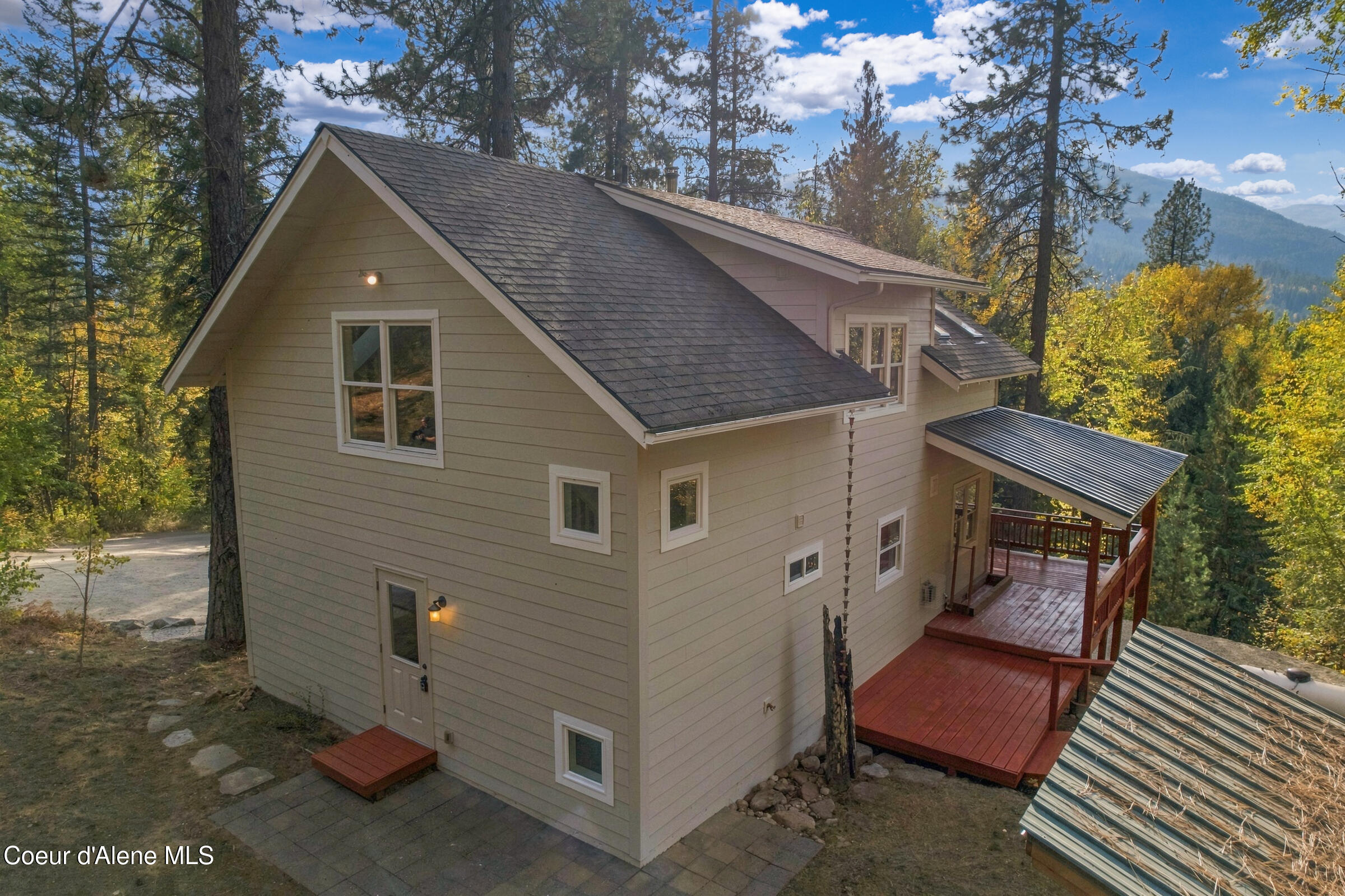 4291 Upper Pack River Road Sandpoint, ID 83864 - Photo 3 of 51 014-4291UpperPackRiverRoad-Sandpoint-ID-