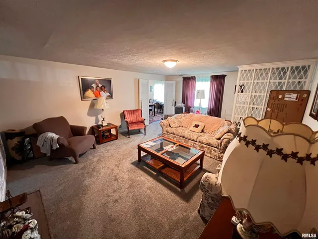 $98,500 | 810 East 7th Street, Centralia, IL 62801