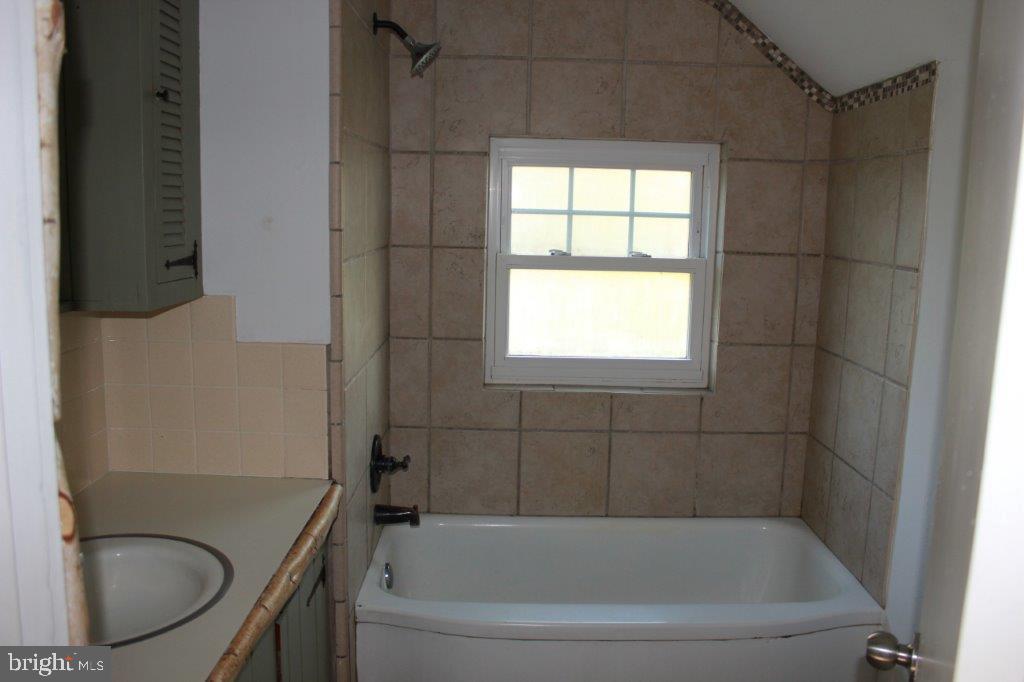 1006 Callowhill Road Perkasie, PA 18944 - Photo 11 of 15