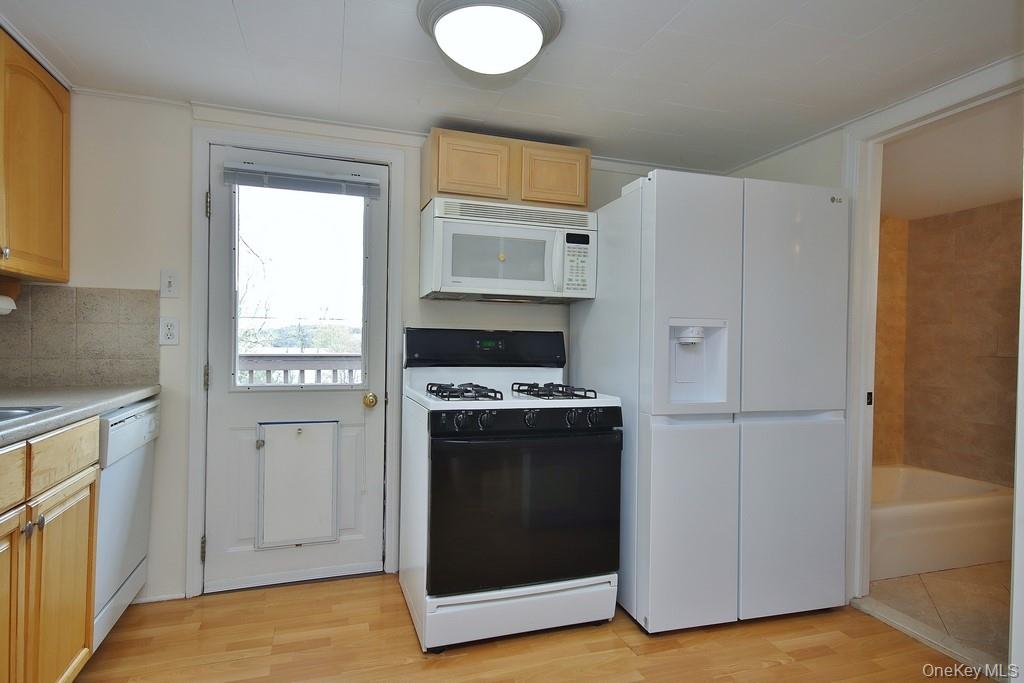 117 West Mombasha Road Monroe, NY 10950 - Photo 12 of 45