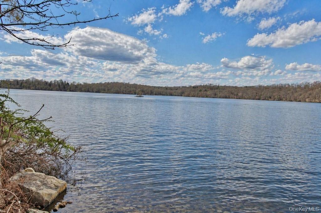 117 West Mombasha Road Monroe, NY 10950 - Photo 41 of 45