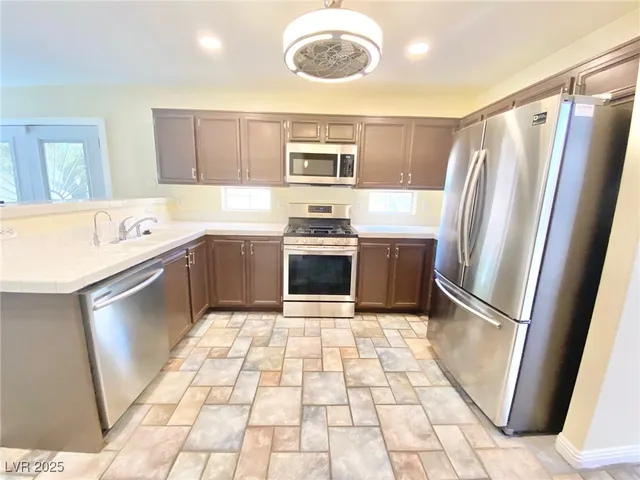 $2,100 | 2993 Seasons Avenue, Henderson, NV 89074