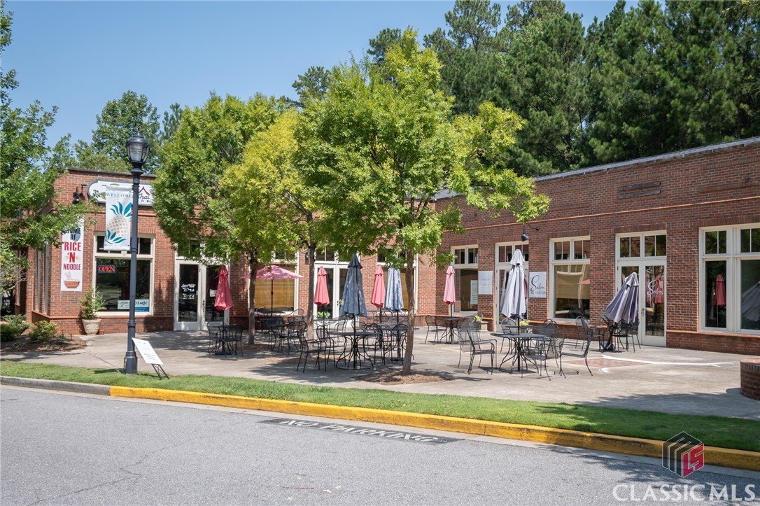 1040 Gaines School Road, Unit 223 Athens, GA 30605 - Photo 29 of 30 patio seating outside restaurants in complex