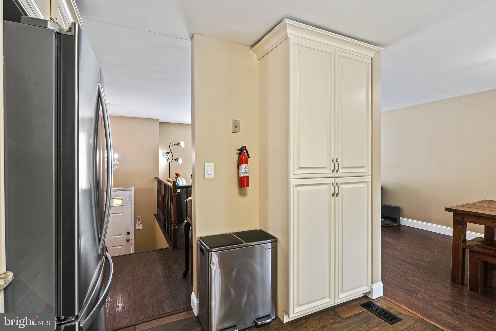 9348 Northgate Road Laurel, MD 20723 - Photo 7 of 42 a view of kitchen