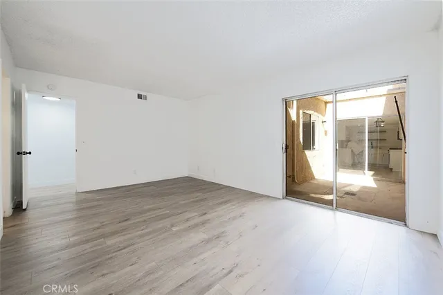 $325,000 | 16465 Green Tree Boulevard, Victorville, CA 92395