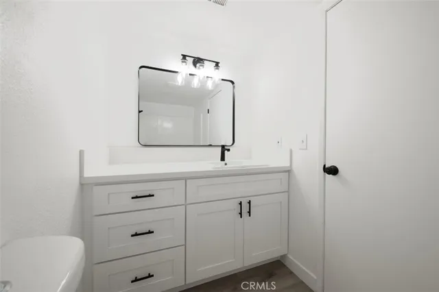 $325,000 | 16465 Green Tree Boulevard, Victorville, CA 92395