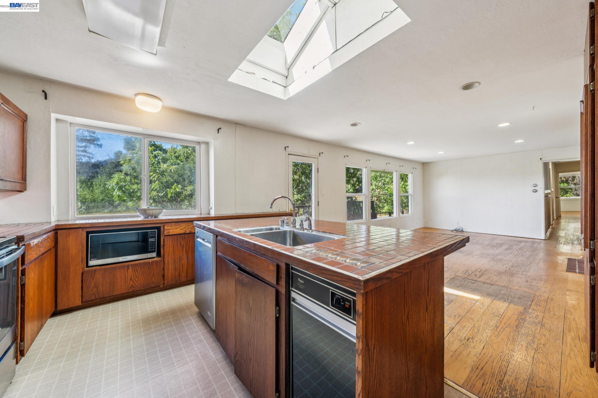 21 Monte Vista Road Orinda, CA 94563 - Photo 9 of 33