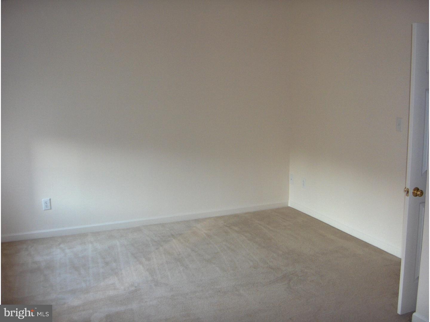 39 Falcon Lane Delanco, NJ 08075 - Photo 21 of 25 Gallery Image 21