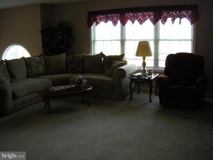 3070 Apple Pie Ridge Road Winchester, VA 22603 - Photo 17 of 23 Living Room