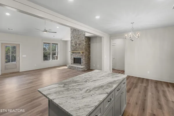 $625,000 | 936 Bob O Drive, Dandridge, TN 37725