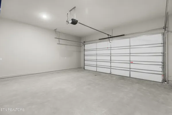 $625,000 | 936 Bob O Drive, Dandridge, TN 37725