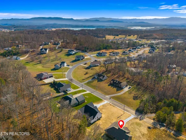 $625,000 | 936 Bob O Drive, Dandridge, TN 37725