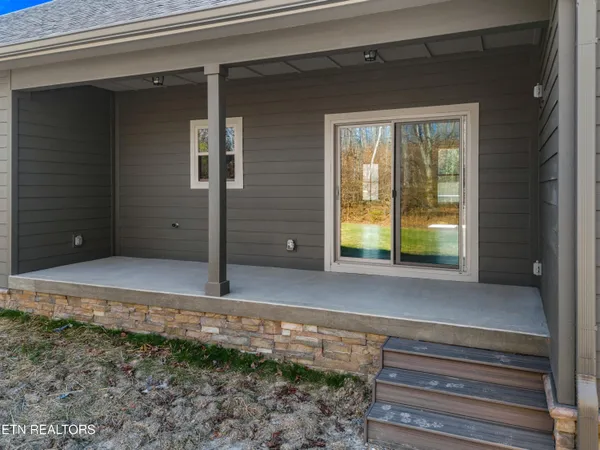 $625,000 | 936 Bob O Drive, Dandridge, TN 37725