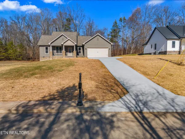 $625,000 | 936 Bob O Drive, Dandridge, TN 37725