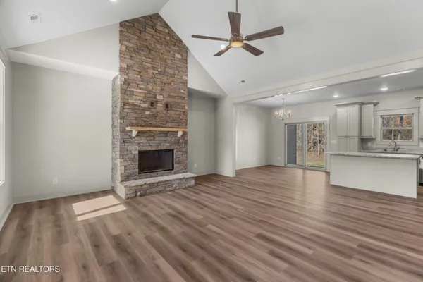 $625,000 | 936 Bob O Drive, Dandridge, TN 37725