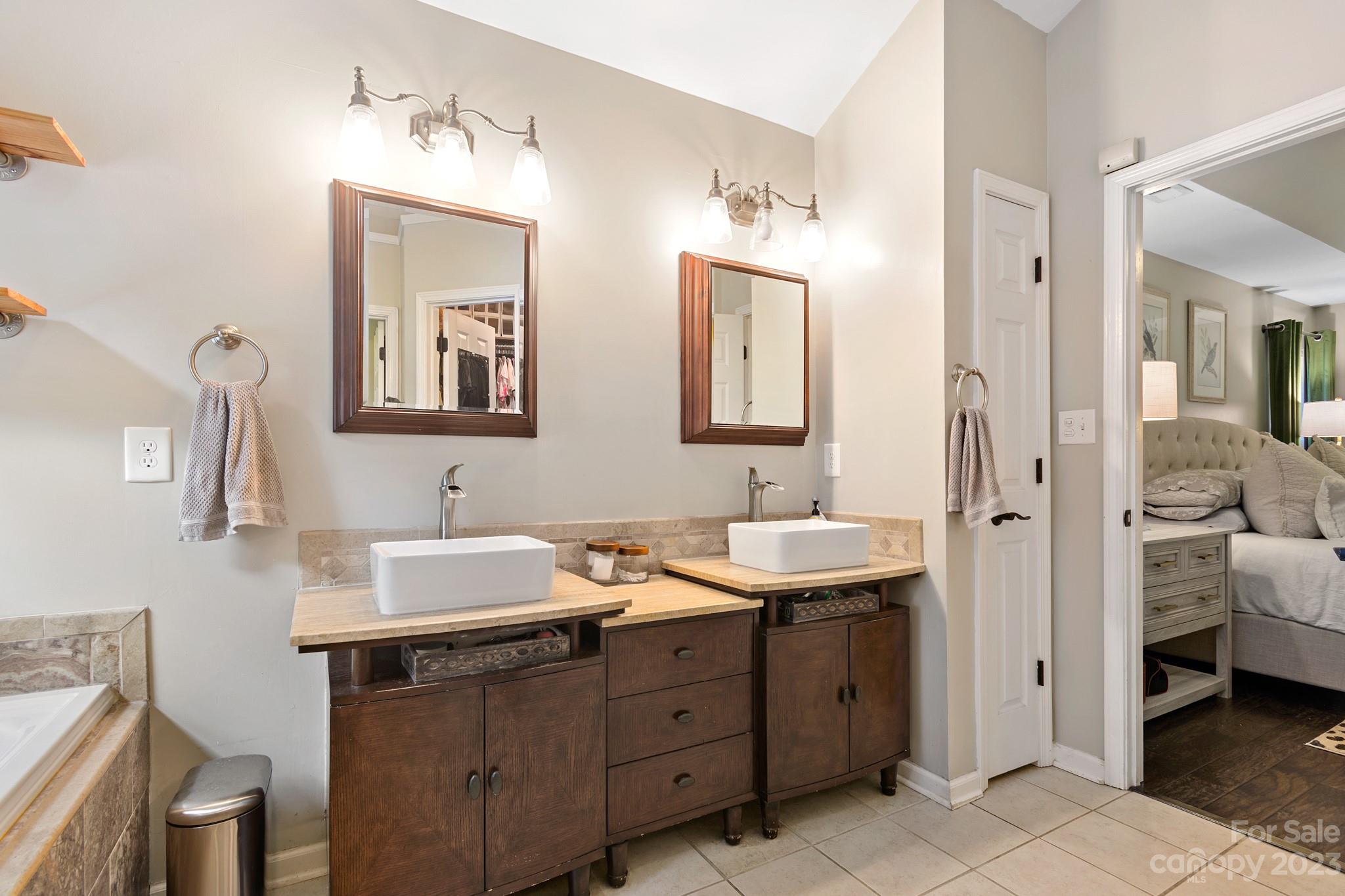 12607 Cardinal Point Road Charlotte, NC 28269 - Photo 15 of 32 Gallery Image 15