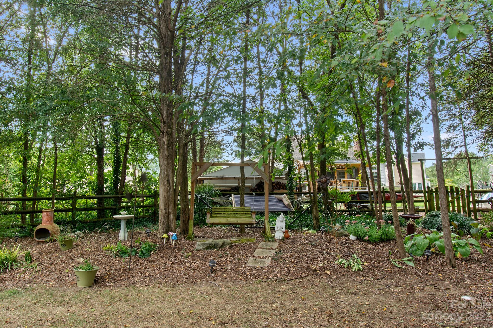 12607 Cardinal Point Road Charlotte, NC 28269 - Photo 31 of 32 Gallery Image 31