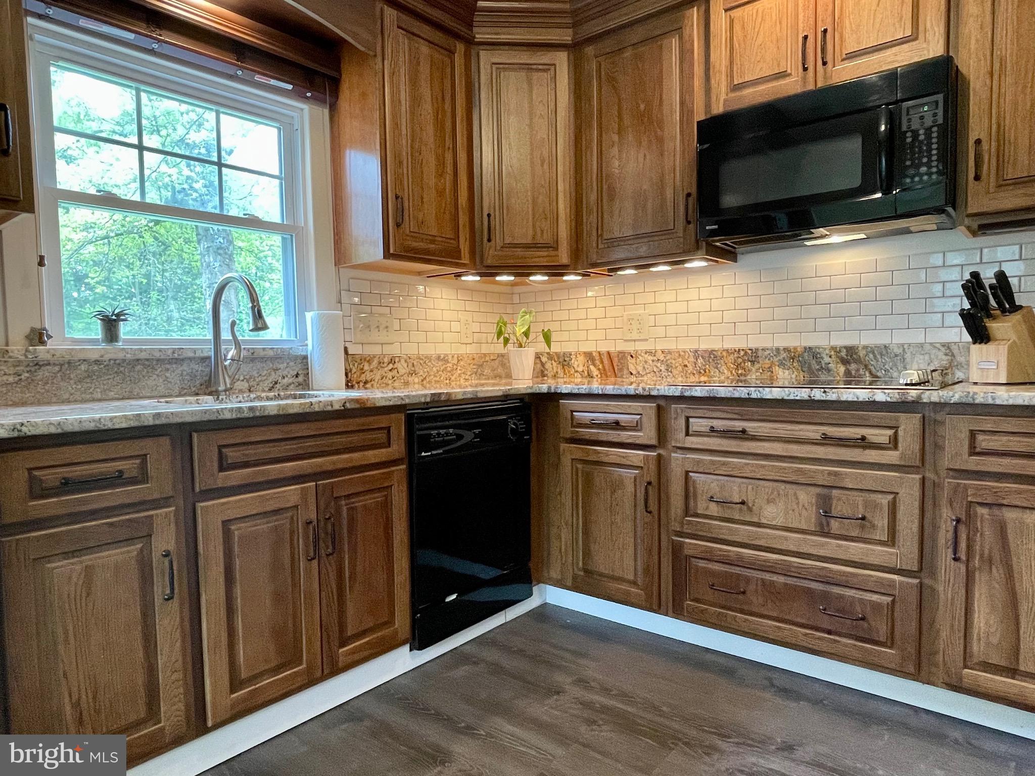 538 Meadow Road Chalfont, PA 18914 - Photo 3 of 32 Gallery Image 3