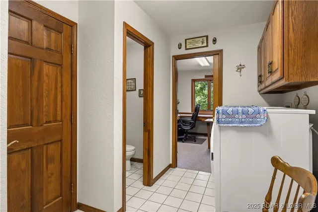 $890,000 | 517 Foxhead Shores Drive, Linn Creek, MO 65052