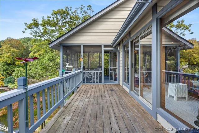 $890,000 | 517 Foxhead Shores Drive, Linn Creek, MO 65052